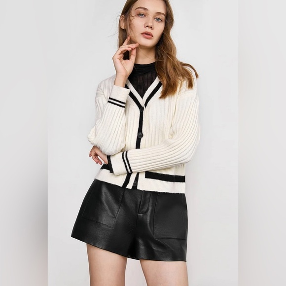J.ING White with Black Stripe V neck Short Cardigan NWT OS - Picture 1 of 7